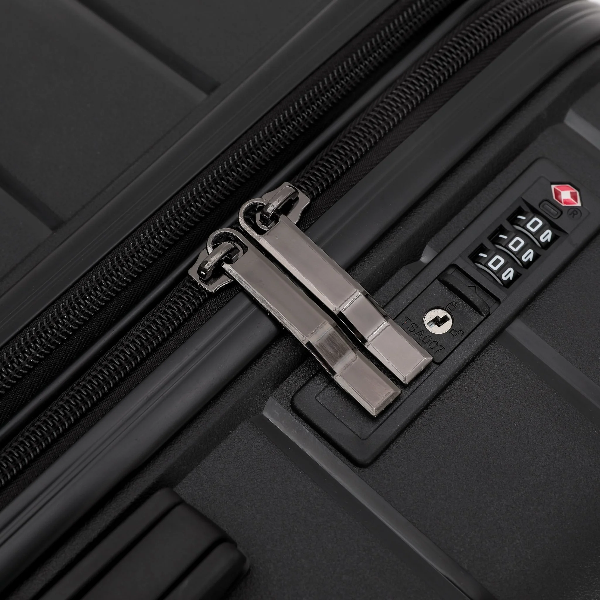 The New Zealand Luggage Pilot Collection Polypropylene 76cm Trolley case NZ005A Black - Image 4