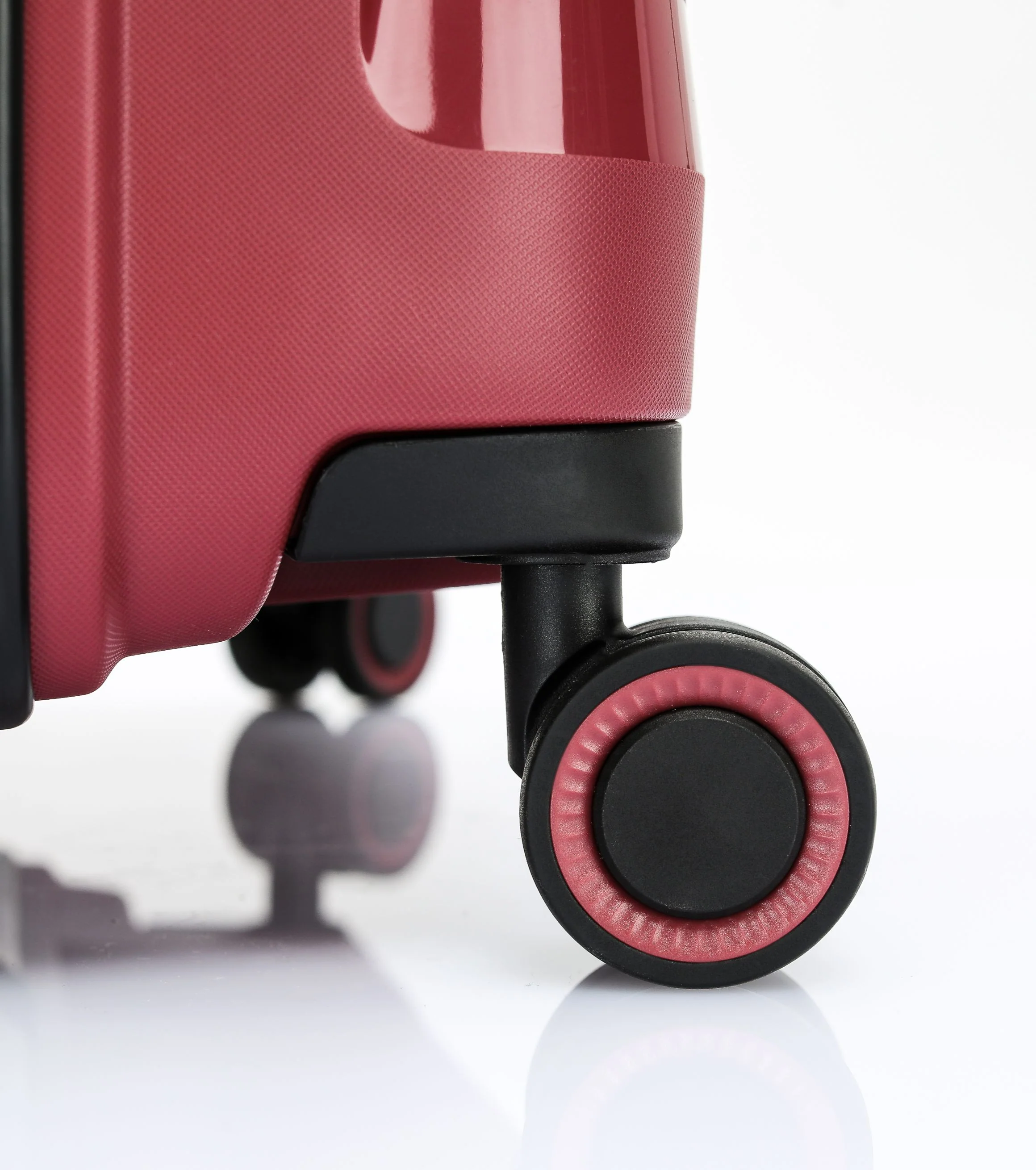 Tosca Comet Collection 67cm Polypropylene hard side 4-wheel trolley case TCA200B-Rumba Red - Image 5