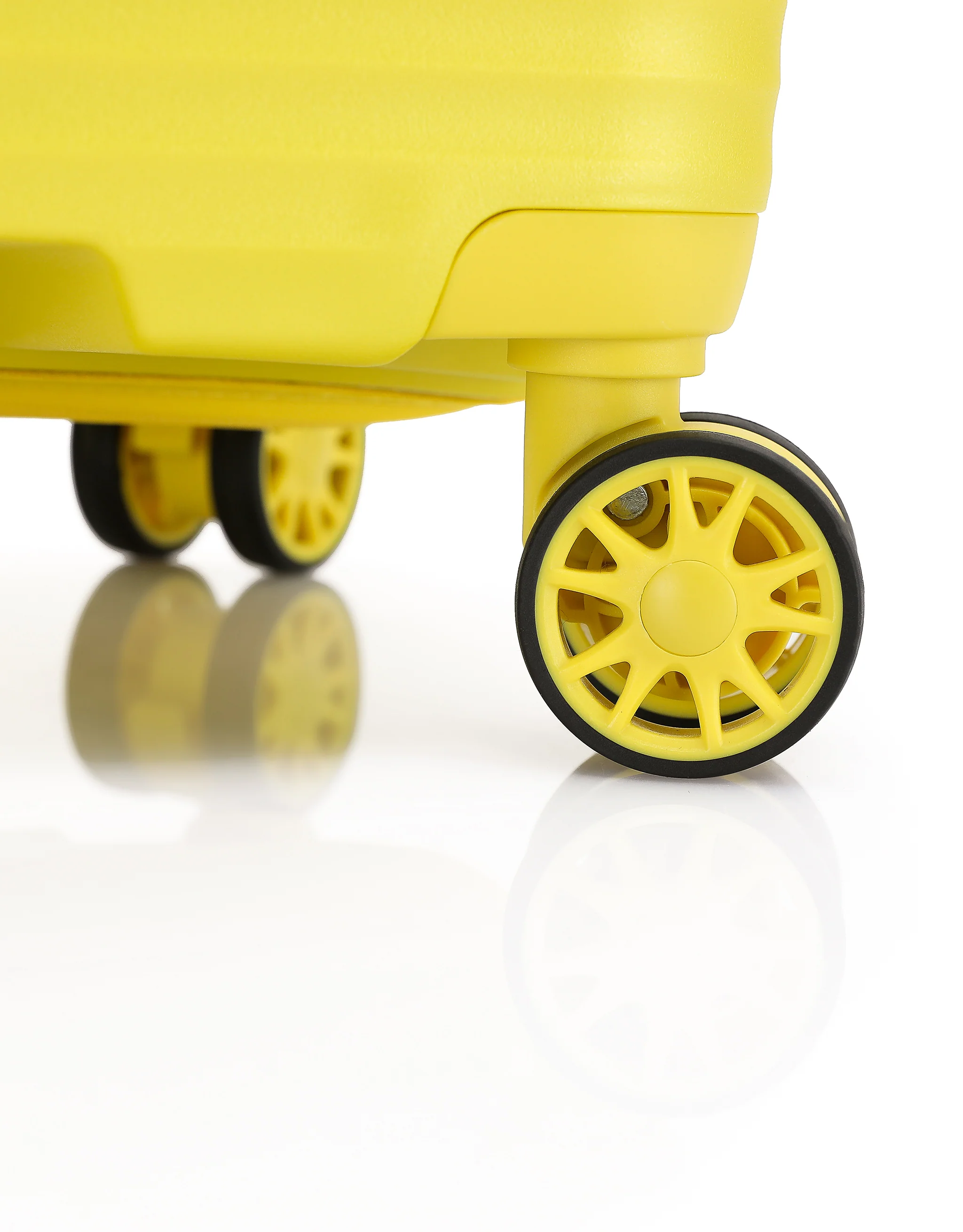Tosca F-Lite Collection Polypropylene Premium 77cm Trolley case TCA846A-Yellow - Image 4